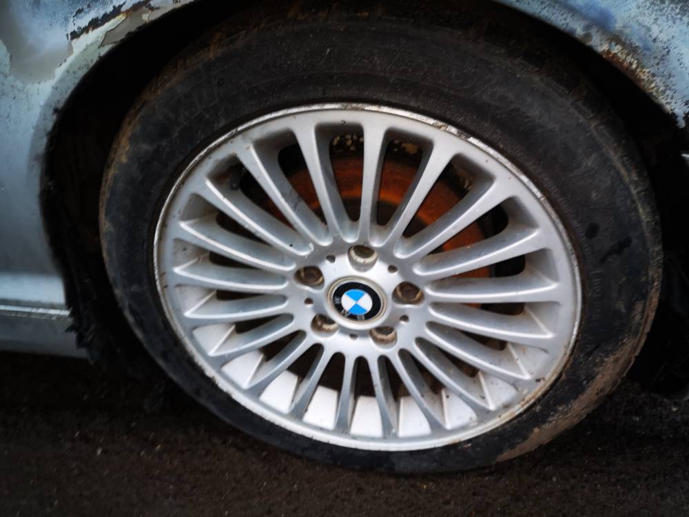 5X120 BMW 3-Series 2004 Komplet Kół Zimowych R17