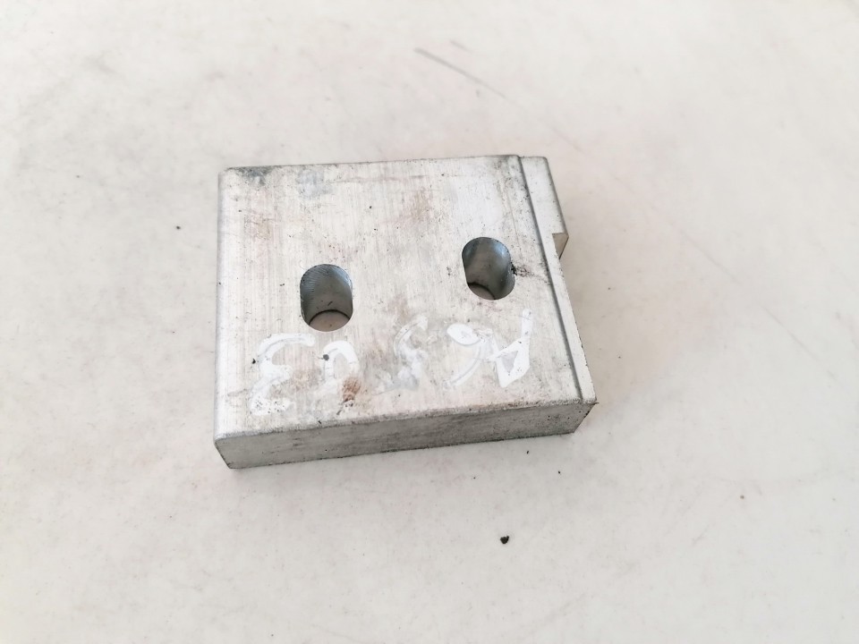 8N7880131 Audi TT 2002 PLASTICOS-OTRAS PIEZAS DE COCHE - Thumbnail 3