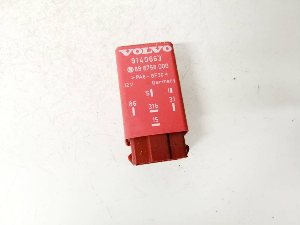 9140663 Volvo S70 1997 Relay module
