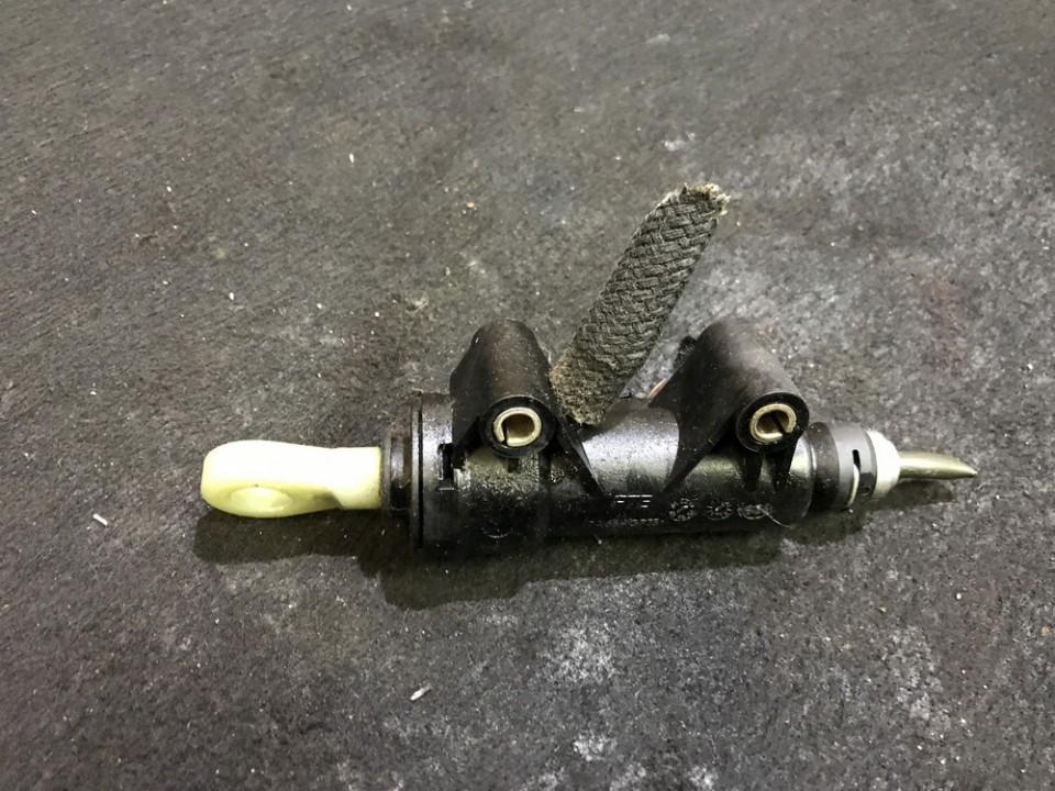 21526758822 BMW 3-Series 2001 Master clutch cylinder