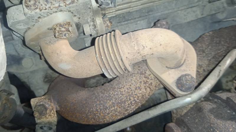 03G131521T Volkswagen Passat 2006 EGR Pipe (Exhaust Gas Recirculation EGR METAL PIPE)