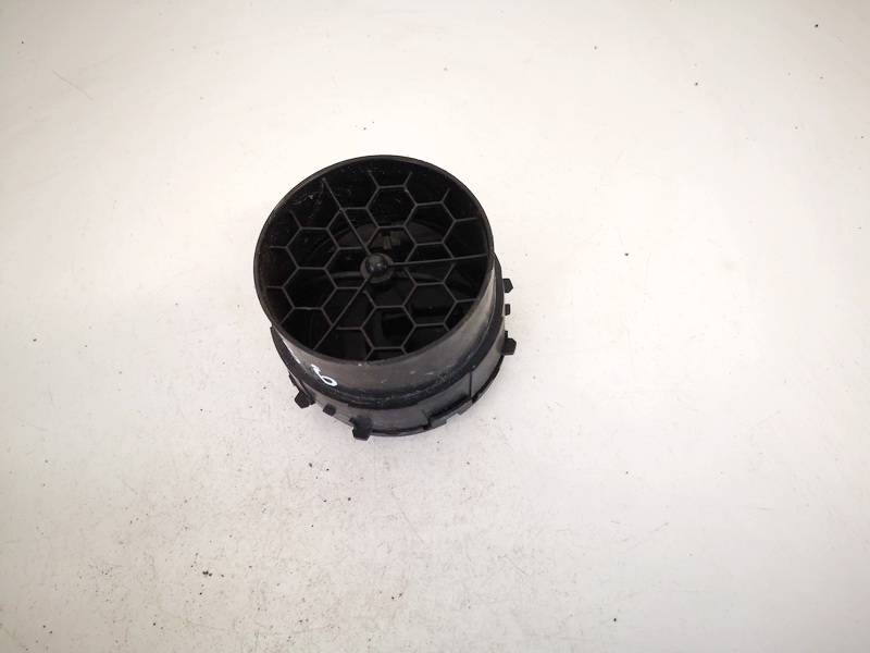 Toyota Yaris 2006 Sisäilman ilmanvaihtoritilät - Thumbnail 3