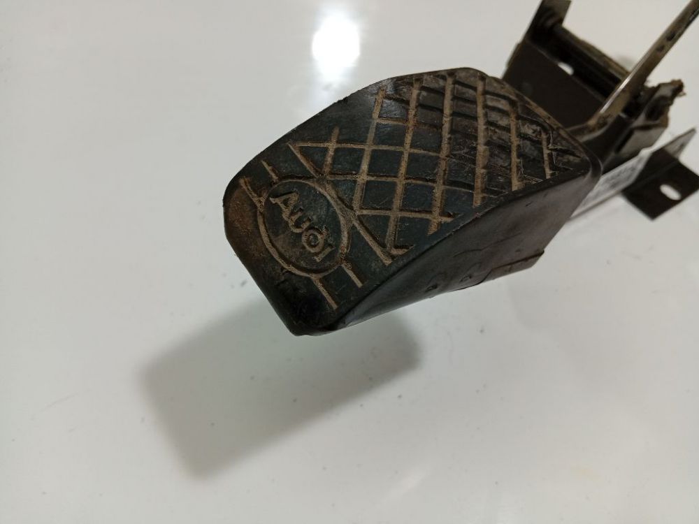 Audi 100 1985 Accelerator throttle pedal (potentiometer) - Thumbnail 2