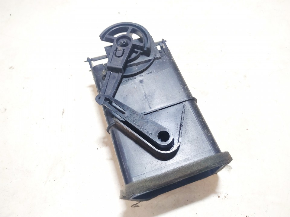 30722777 Mitsubishi Grandis 2005 Dash Vent (Air Vent Grille)