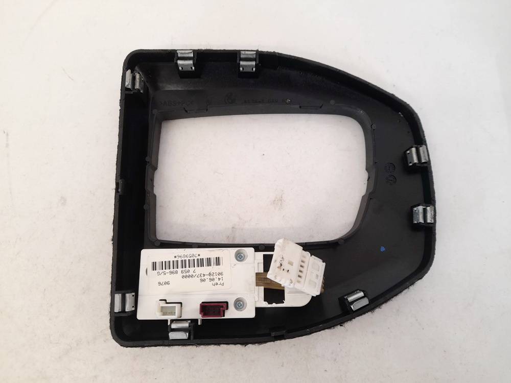 51167059896 BMW 5-Series 2006 Salona apdare (plastmasas) - Thumbnail 3