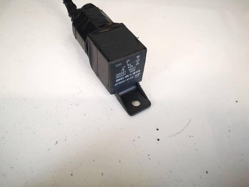 SCB1M1240 Volkswagen Passat 1993 Relay module - Thumbnail 3