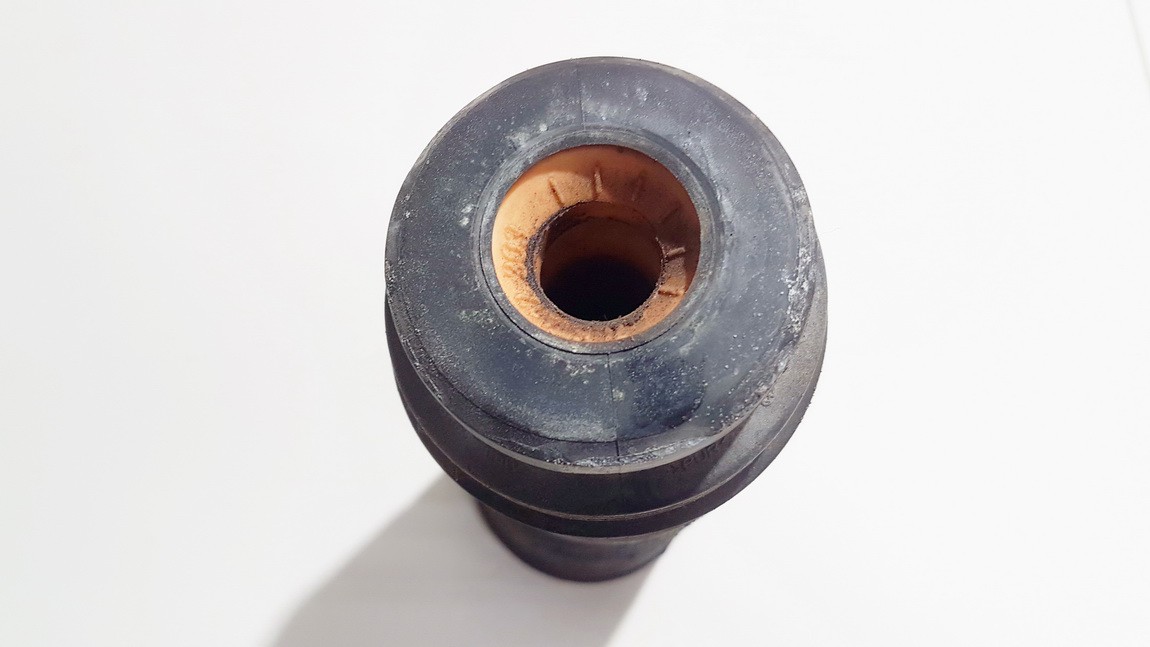 7L0412137 Volkswagen Touareg 2008 Rubber Buffer Suspension - Thumbnail 2