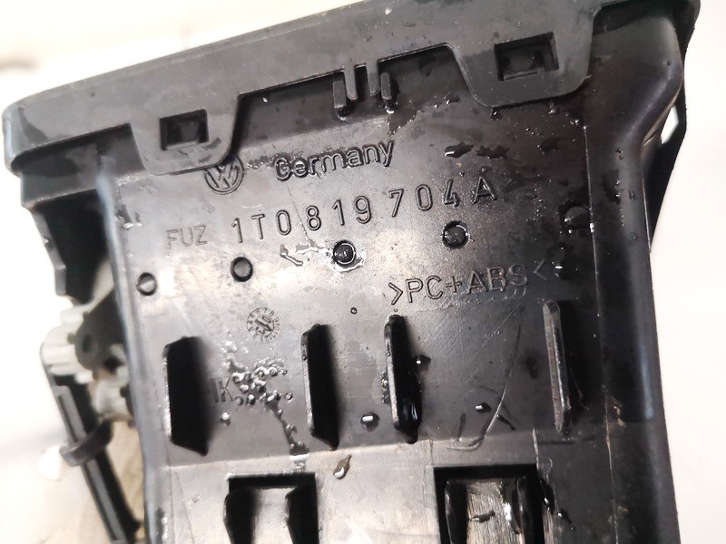 1T0819704A Volkswagen Touran 2004 Dash Vent (Air Vent Grille) - Thumbnail 3