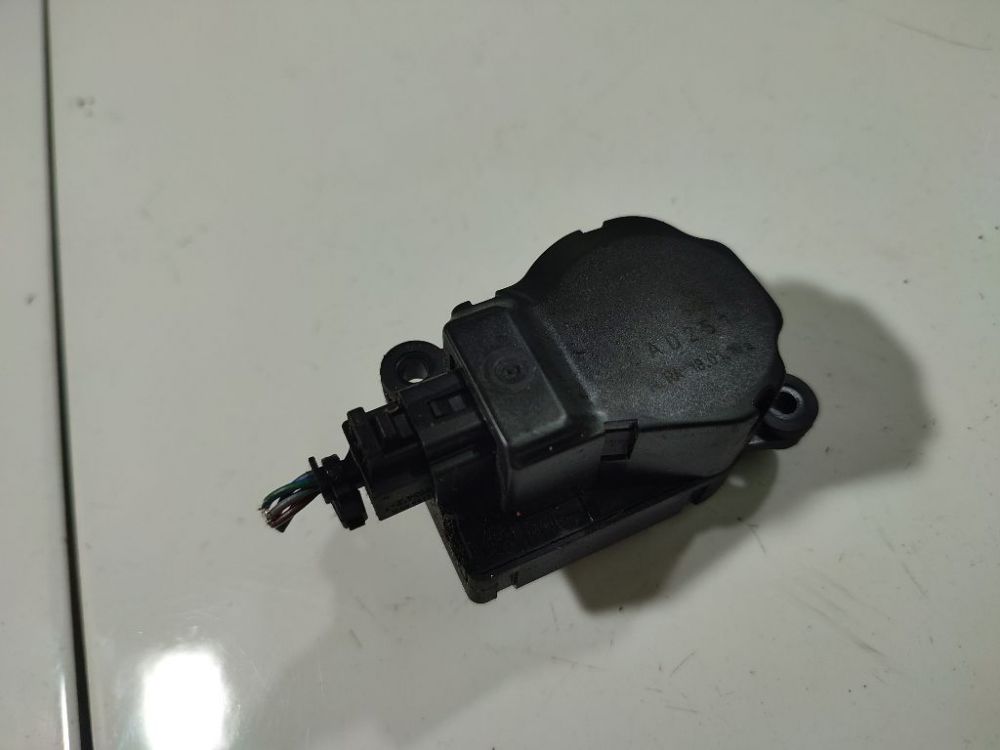 3M5H19E616AB Ford Mondeo 2010 Heater Vent Flap Control Actuator Motor