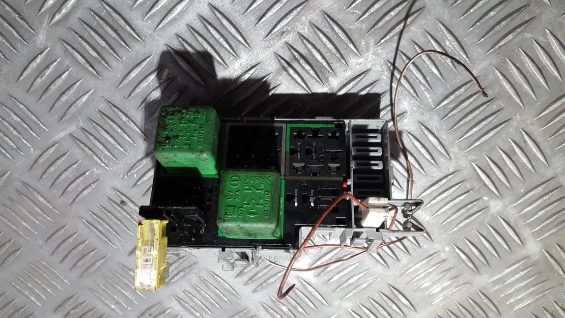 09115142 Opel Corsa 2006 Saugikliu deze