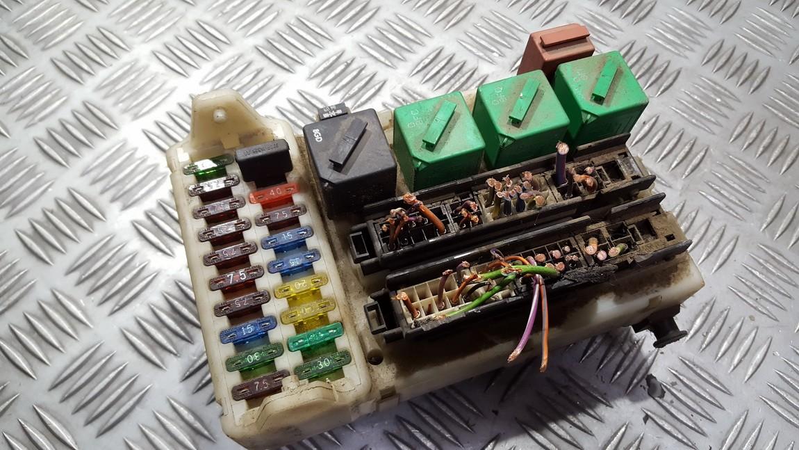 93BG14K150AD Ford Mondeo 1998 Fuse box