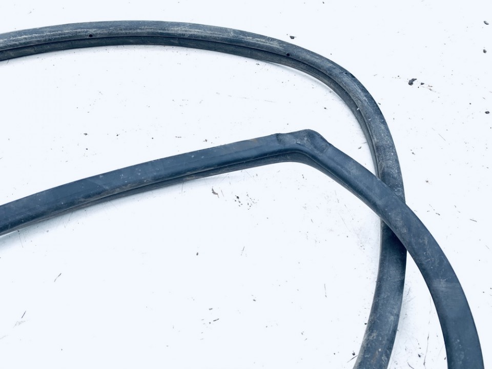 Toyota Avensis Verso 2005 Uszczelka drzwi - PRZEDNIE LEWE - Thumbnail 3