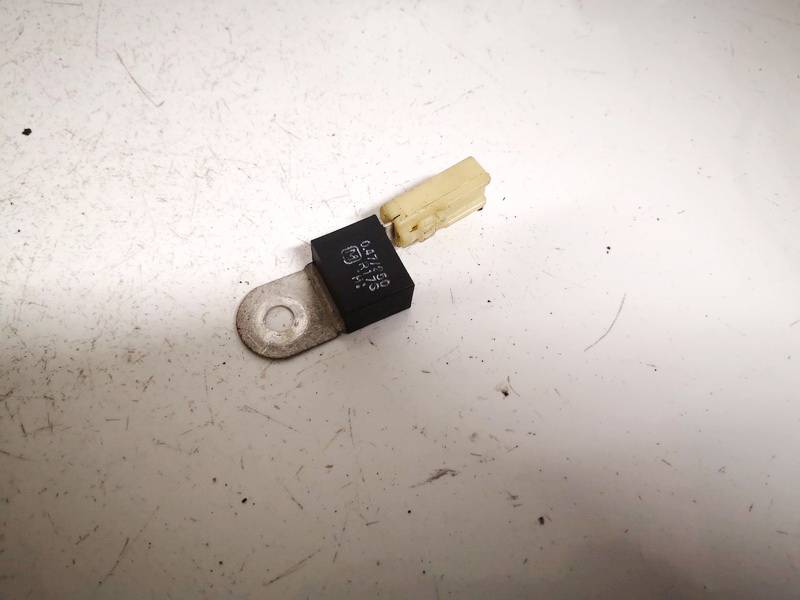 047250 Mazda 6 2008 Rele