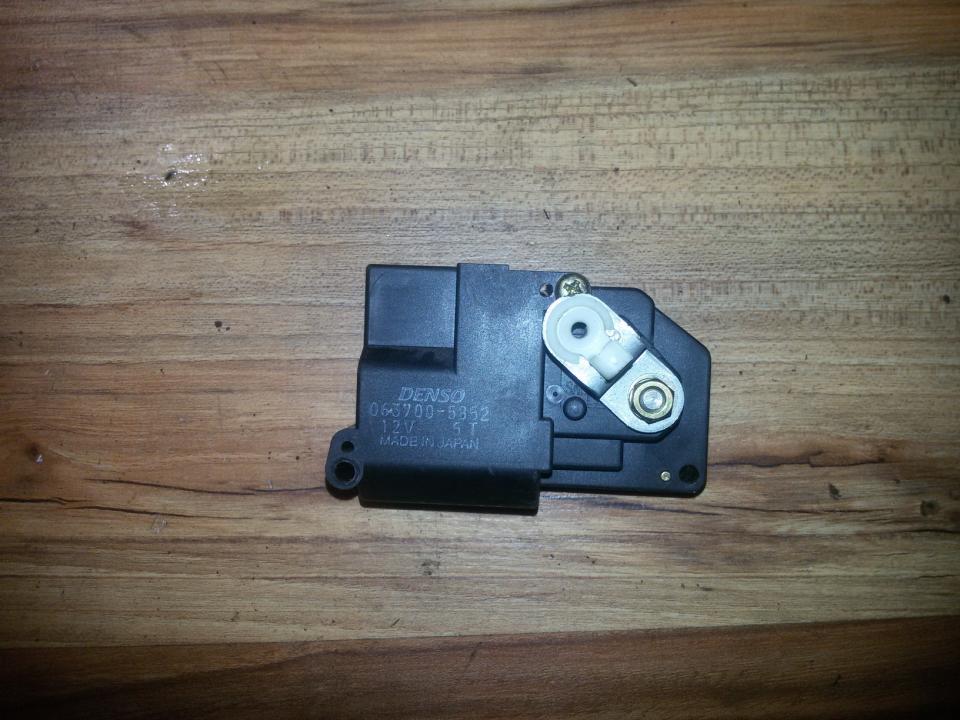 0637005852 Honda CR-V 1998 Silnik klapki nagrzewnicy