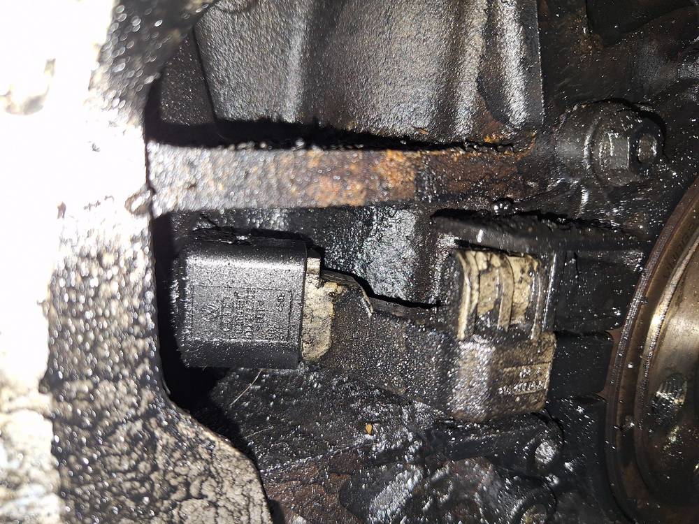 Skoda Octavia 2008 Dolny czujnik Halla