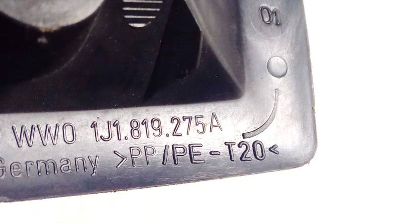 1J1819275A Audi A3 2001 Dash Vent (Air Vent Grille) - Thumbnail 3