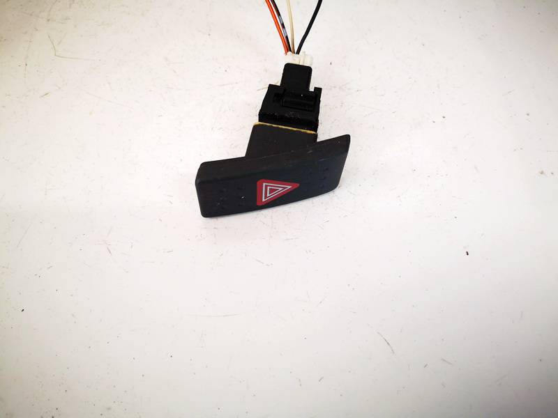 06019 Suzuki Swift 2006 Hazard switch