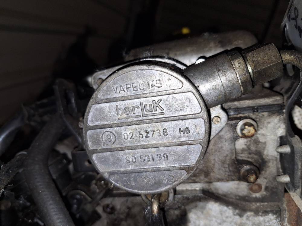 9053139 SAAB 9-3 1998 Jarrujen tyhjiöpumppu