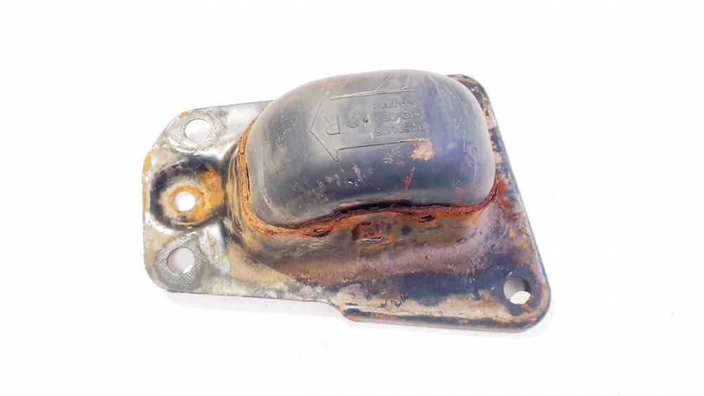 1K0505130J Skoda Octavia 2008 Beam bracket (subframe ) - REAR RIGHT