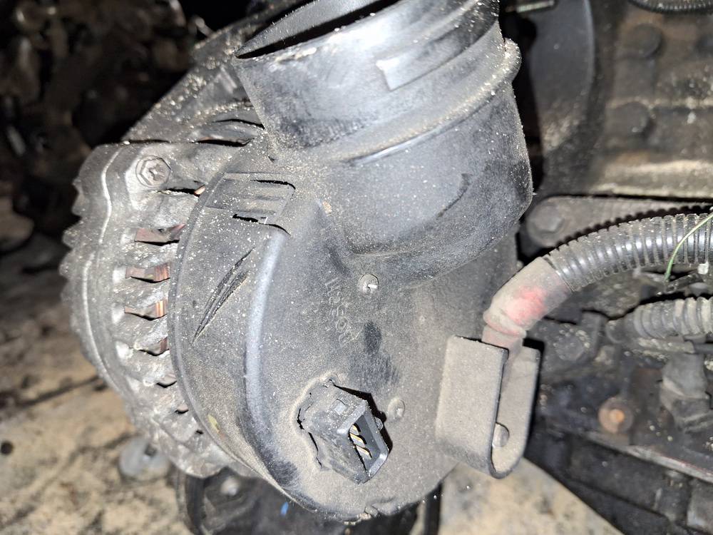 BMW 5-Series 1999 Alternator - Thumbnail 3