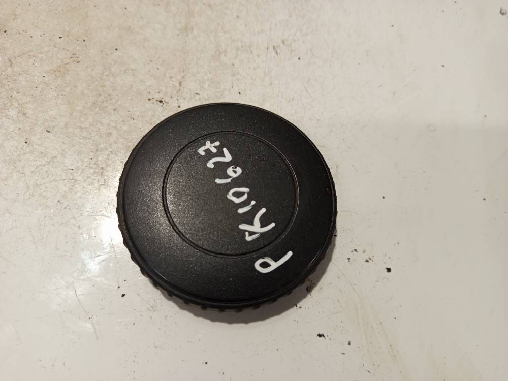 1J0881673 Volkswagen Polo 2003 PLASTICOS-Otros repuestos del interior