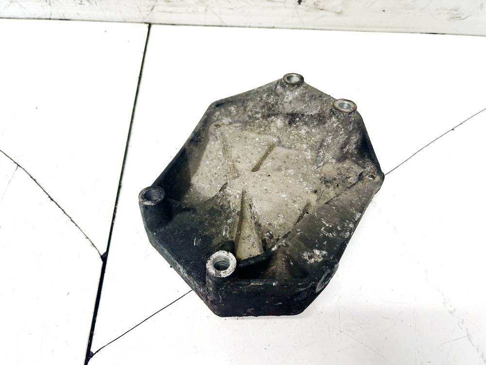 Opel Astra 2007 Engine Mount Bracket and Gearbox Mount Bracket - Thumbnail 3