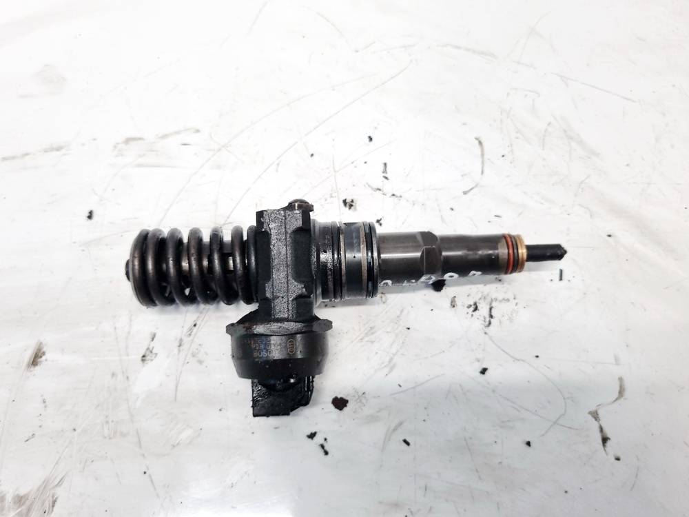 038130073AG Volkswagen Golf 2004 INYECTOR, Inyector de combustible