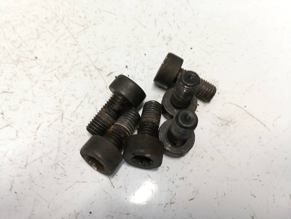 Volvo V50 2005 Smagracio varztas