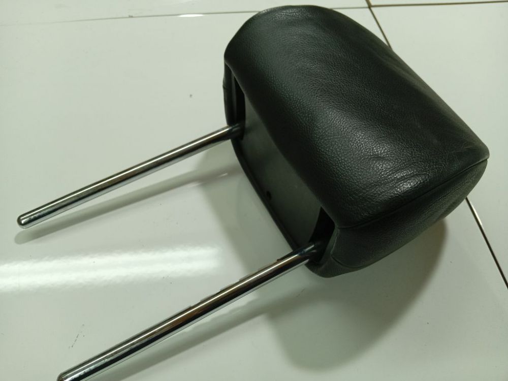 Peugeot 207 2007 Kopfstütze