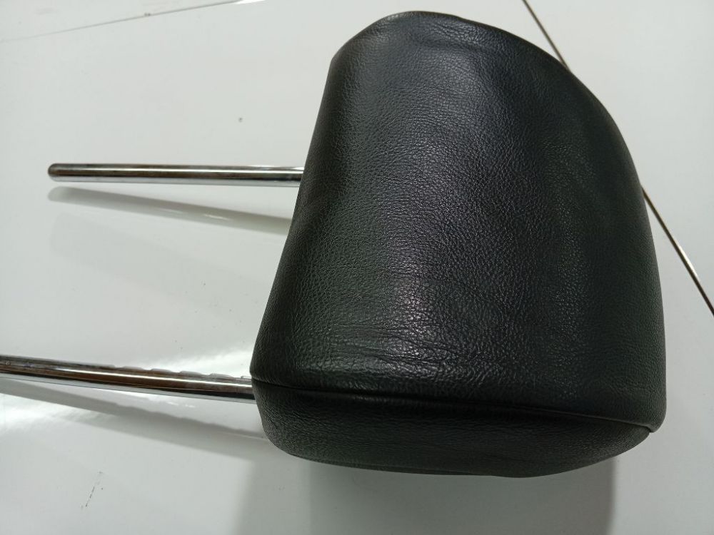 Peugeot 207 2007 подголовник - Thumbnail 2