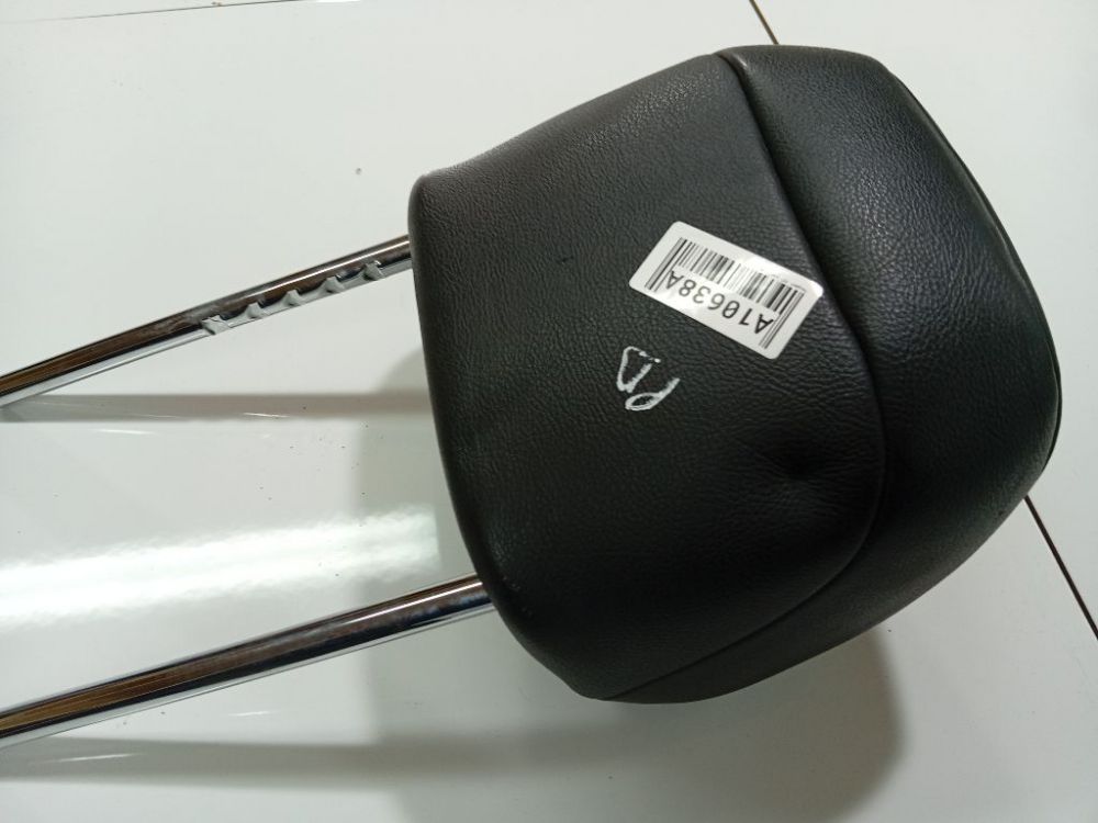 Peugeot 207 2007 подголовник - Thumbnail 3