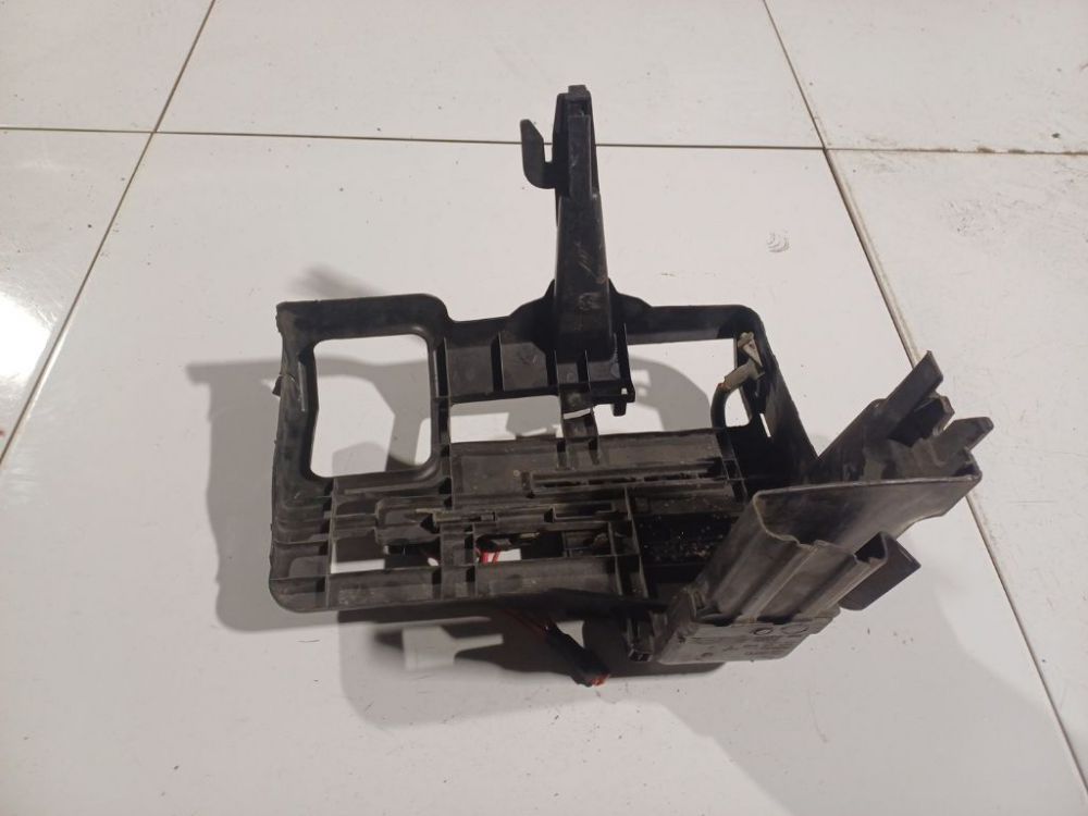 6Q0915345C Skoda Fabia 2007 Skrzynka bezpieczników - Thumbnail 2