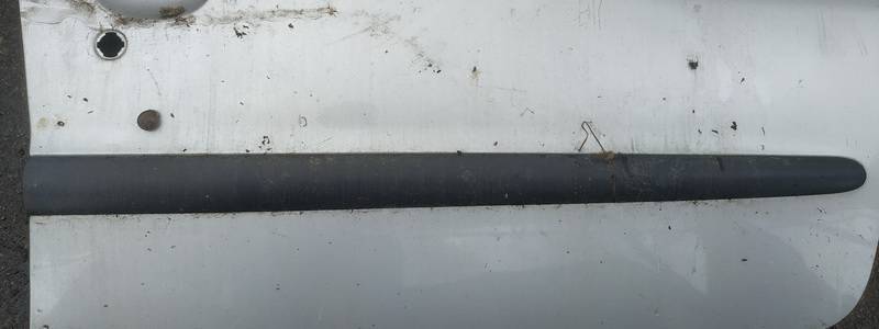 Peugeot 206 2006 Zewnętrzna listwa drzwi - PRZEDNIE PRAWE