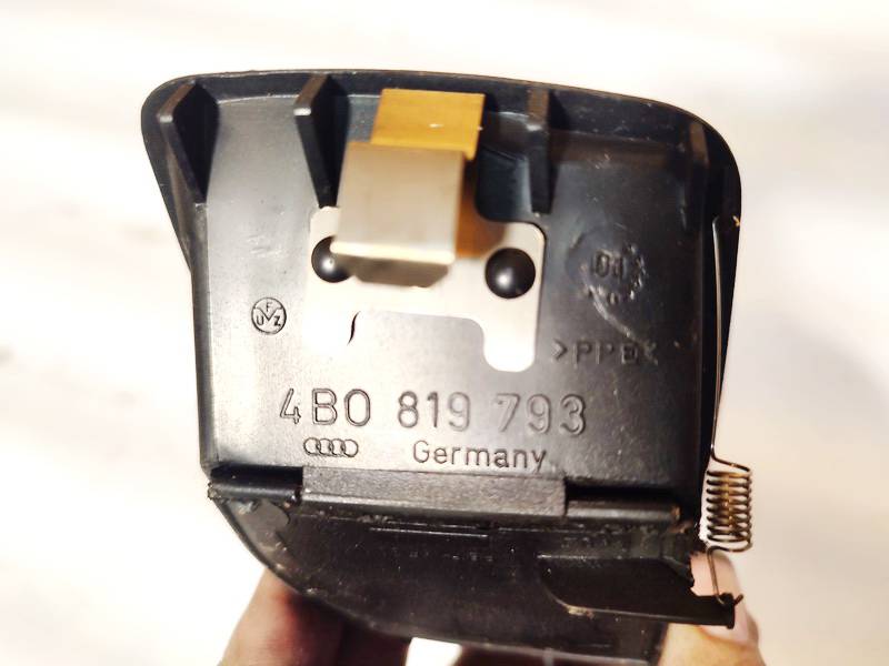 4B0819793 Audi A6 2002 Dash Vent (Air Vent Grille) - Thumbnail 2
