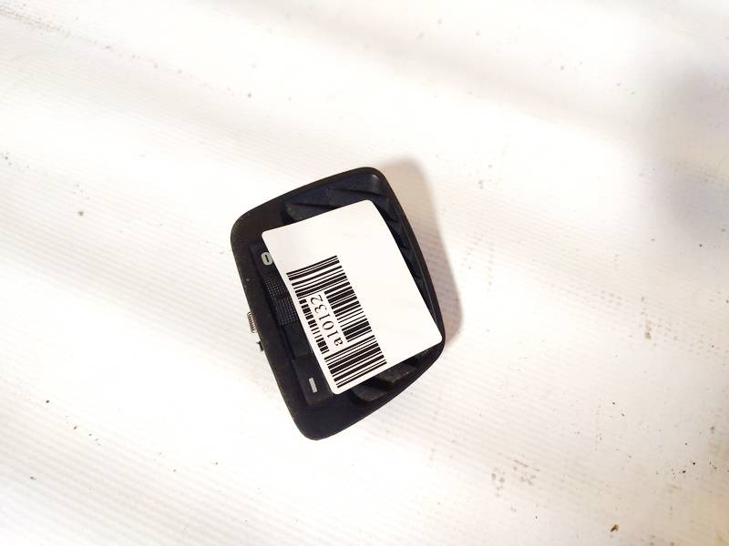 4B0819793 Audi A6 2002 Dash Vent (Air Vent Grille) - Thumbnail 3