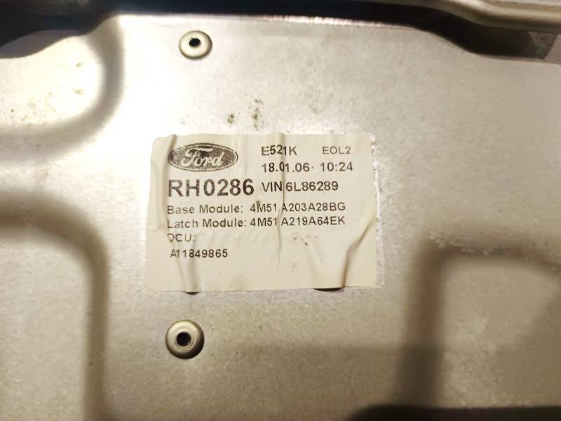 4M51A203A28BG Ford Focus 2006 Durvju loga pacēlājs - PRIEKŠA PA LABI - Thumbnail 3