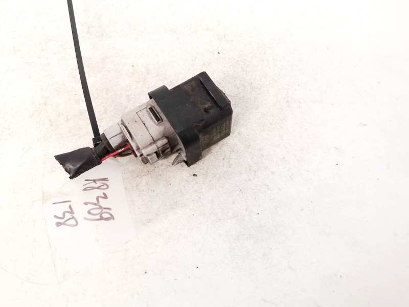 2861067010 2861067010 Glow plug relay Toyota Avensis 2005 2.2L