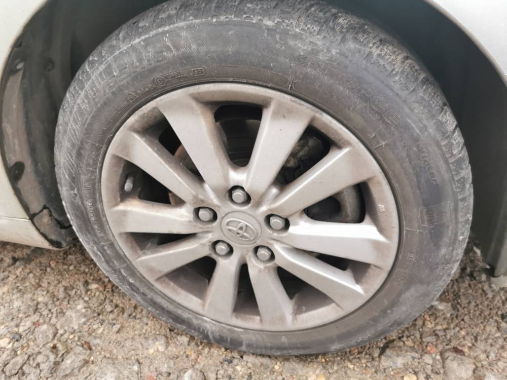 5X114.3 Toyota Corolla Verso 2006 Räder-Kit R16 - Thumbnail 4