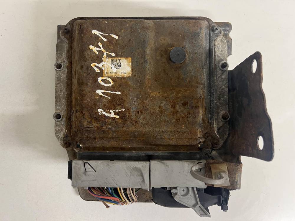 07101603713 Opel Astra 2006 ECU Engine Computer (Engine Control Unit)