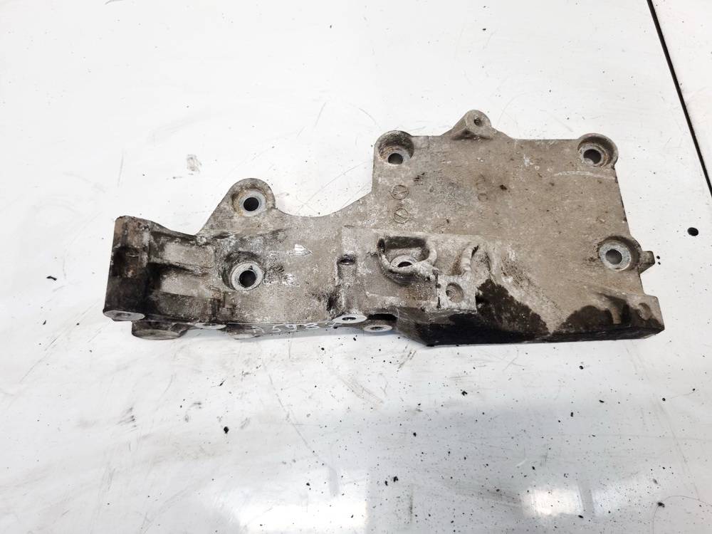 03G903143A Volkswagen Golf 2004 SOPORTE MOTOR - Soporte de montaje del motor (Usadas)