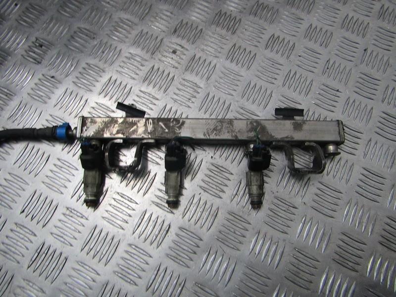 6M8G9D280AA Mazda 5 2005 Fuel injector rail (injectors)(Fuel distributor)