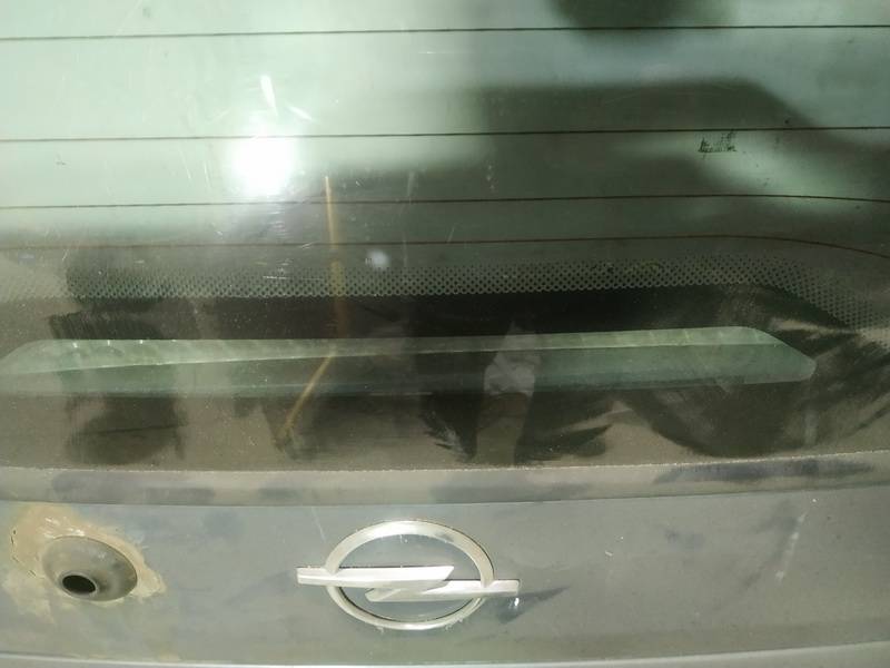 Opel Zafira 2001 Emergency Third Brake Light (Third Brake Light)