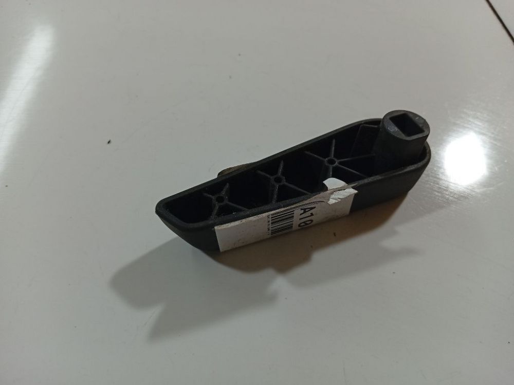 Opel Zafira 2009 Hood Release Handle - Thumbnail 2