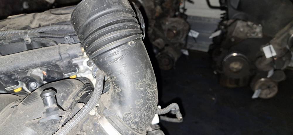 75638128003 MINI ONE 2011 Luftansaugung Ansuagschlauch