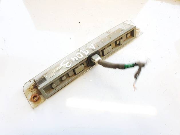 Toyota Highlander 2012 Papildomas stop zibintas - Thumbnail 2