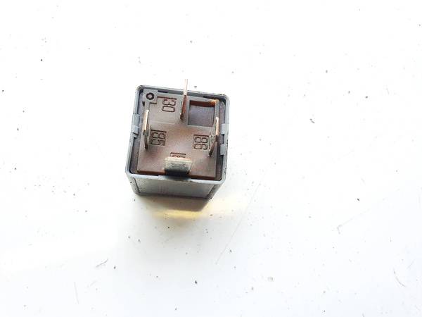8D0951253A Skoda Octavia 2006 Relay module - Thumbnail 3