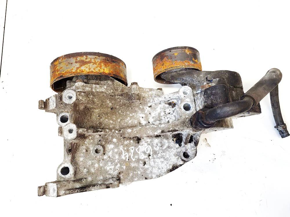 Honda Accord 2004 Engine Mount Bracket and Gearbox Mount Bracket