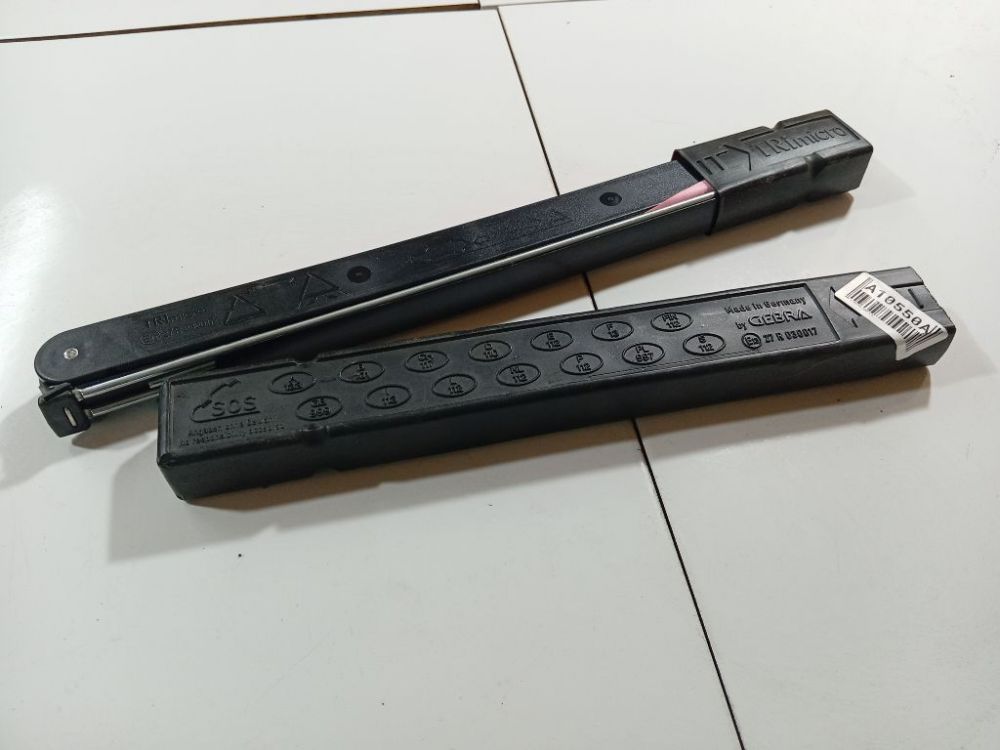 27R030017 BMW 1-Series 2005 Brīdinājuma trijstūris (avārijas zīme) - Thumbnail 3