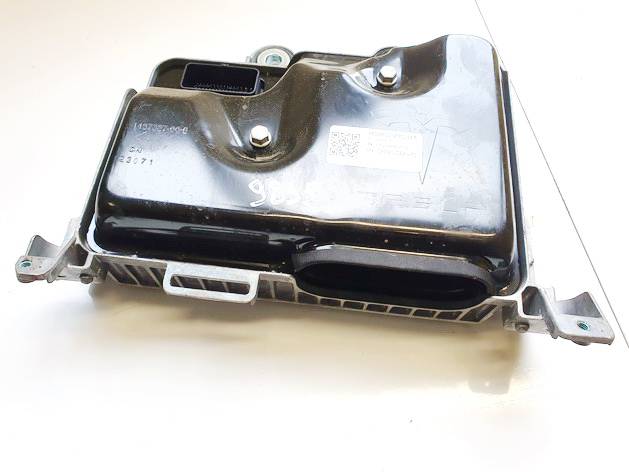 0516762 Tesla Model Y 2023 Kiti kompiuteriai - Thumbnail 3