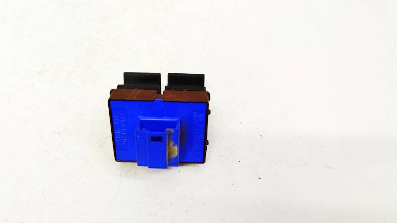 3C0959903B Volkswagen Passat 2007 Bouton trappe à essence Carburant - Thumbnail 3